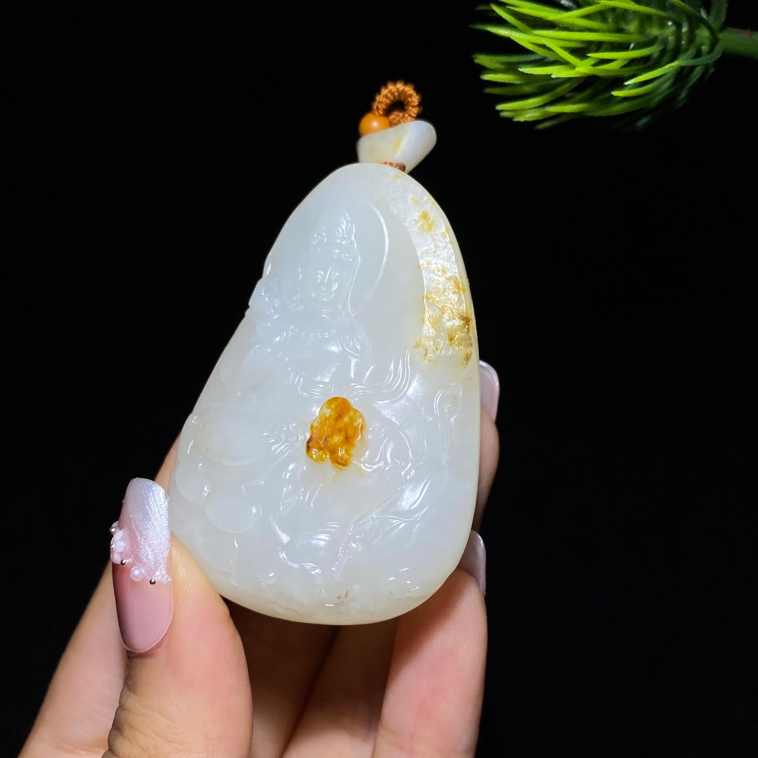 和田玉籽料观音（57.5g）