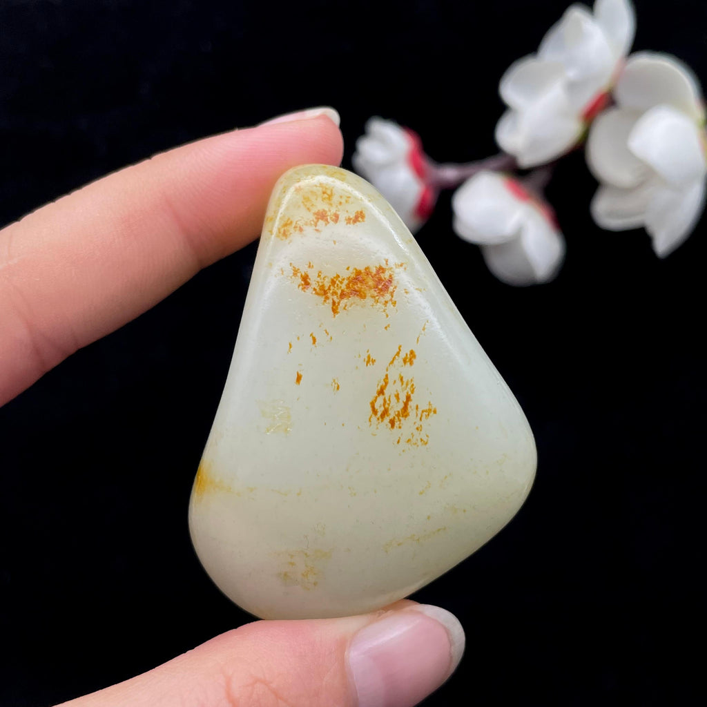 和田玉洒红皮籽料（68.3g）