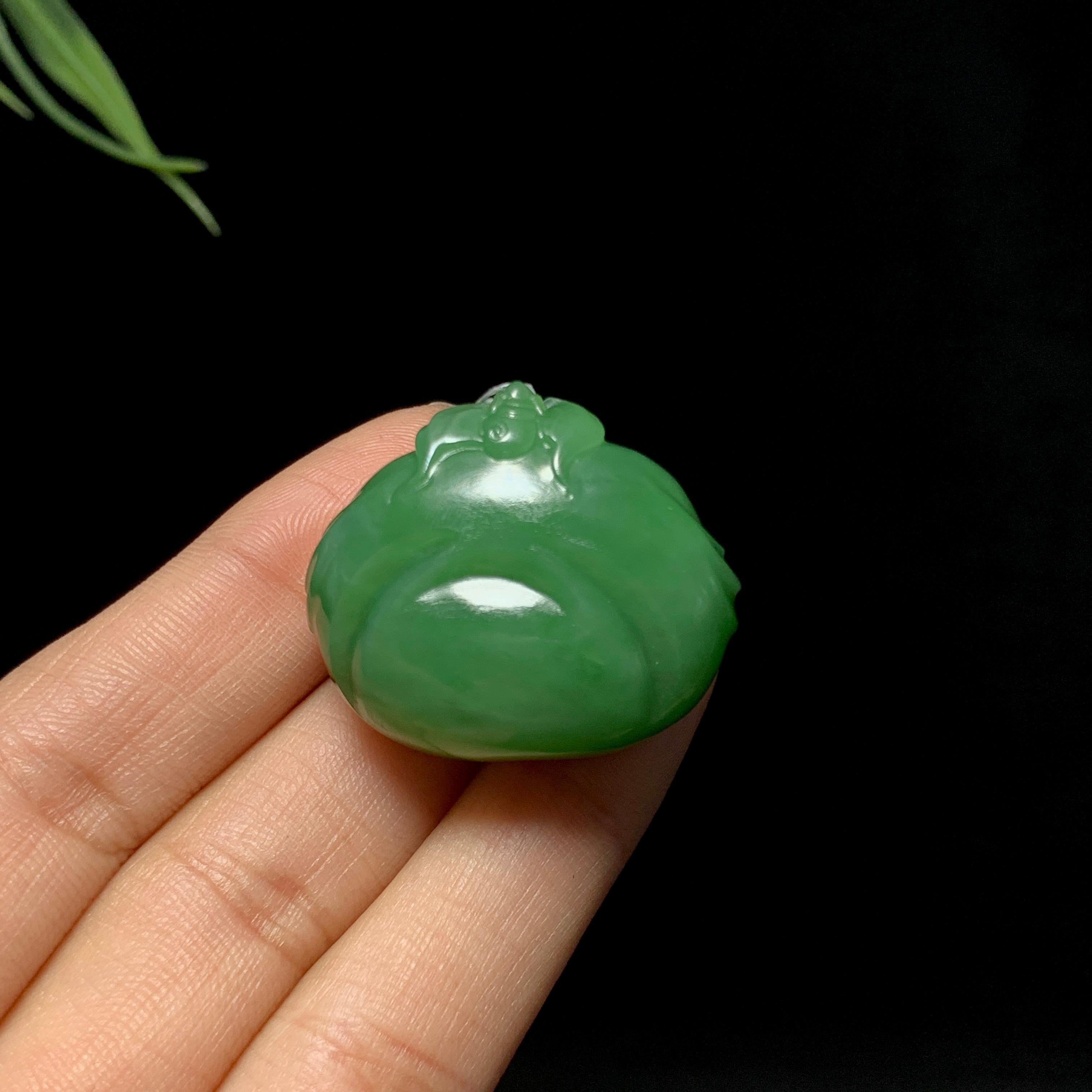 收藏级和田玉碧玉粉绿佛公（24.8g）