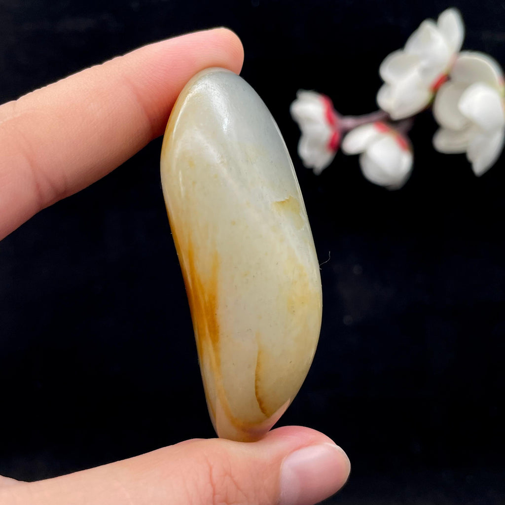 和田玉红皮青花底籽料（67.3g）