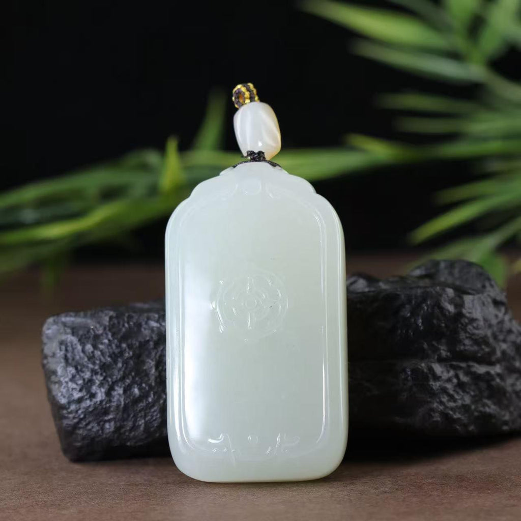 和田玉白玉洒金皮无事牌（71.3g）