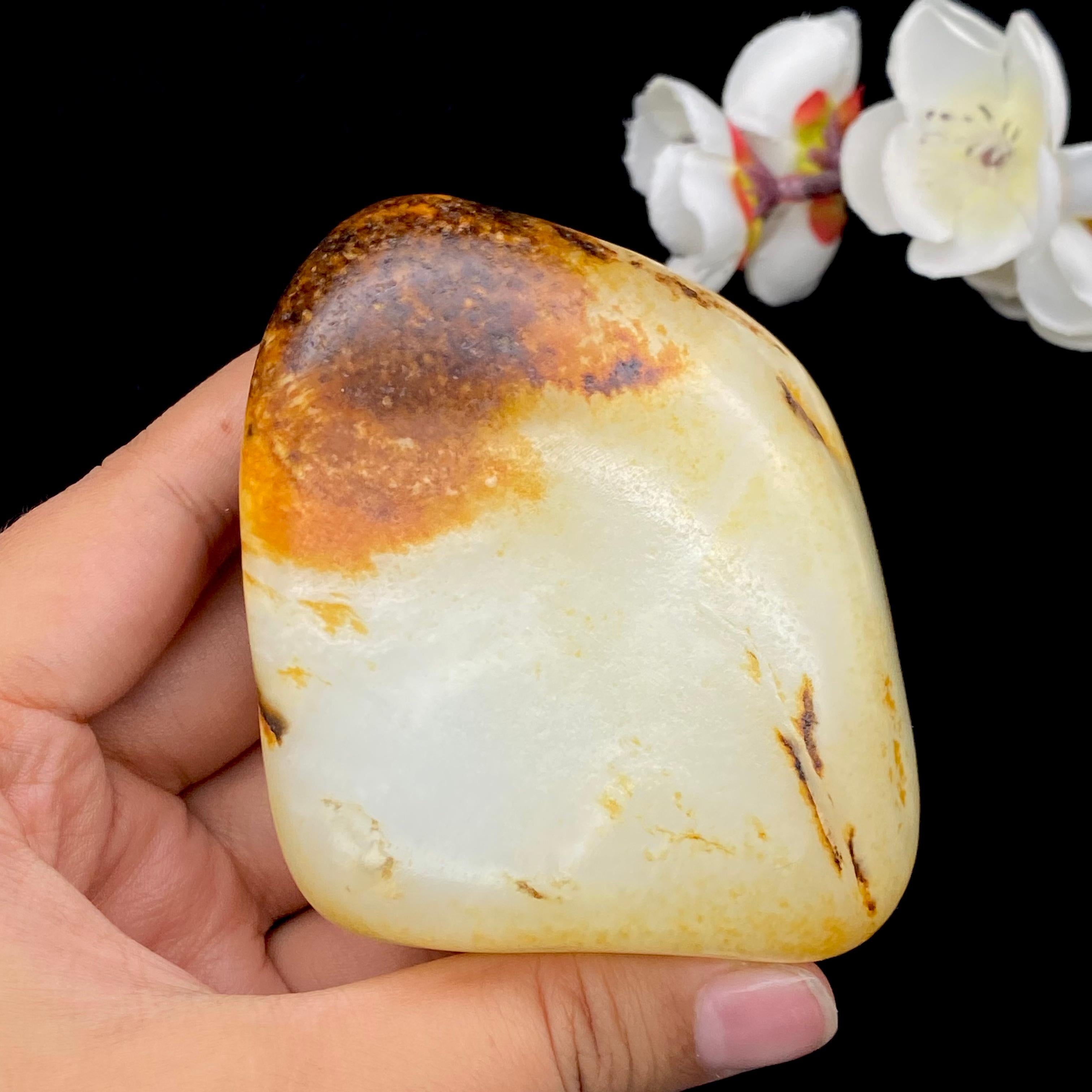 和田玉聚红皮籽料原石（401.3g）
