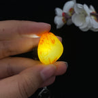 和田玉聚红皮籽料小吊坠籽（7.6g）
