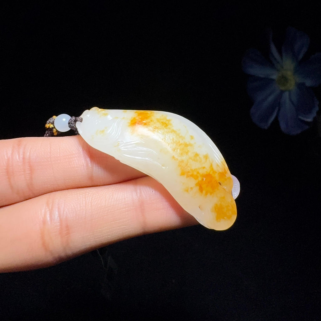 和田玉籽料挂件年年有余（14.4g）
