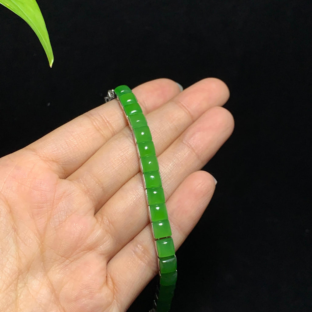 18k金镶玉碧玉苹果绿手链（17.6g）
