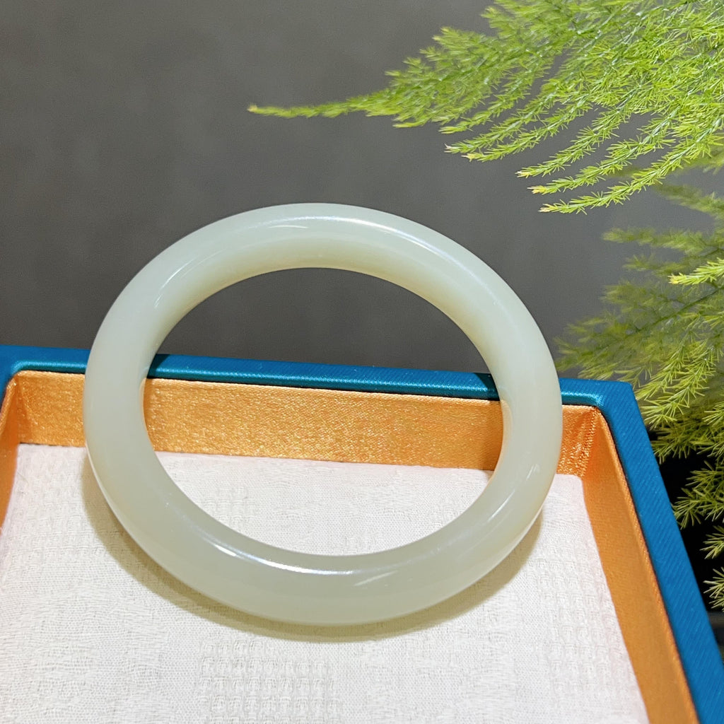 和田玉高冰晴水手镯（60.44g）