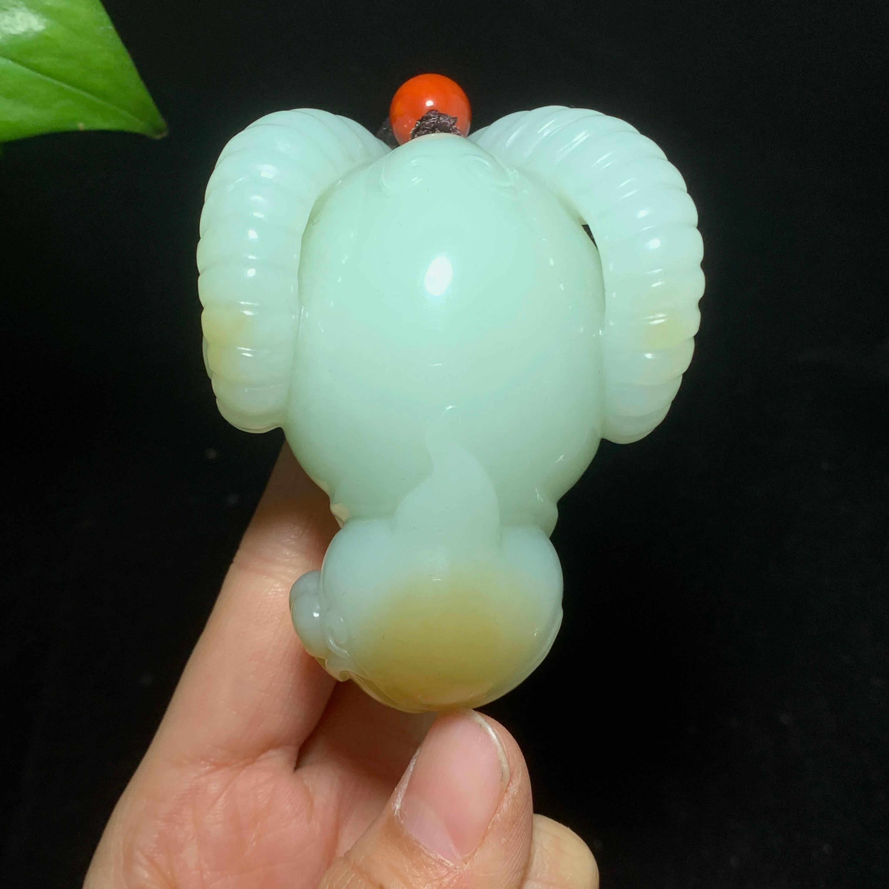 收藏级新疆且末金山矿糖白玉三阳开泰手把件（221.8g）