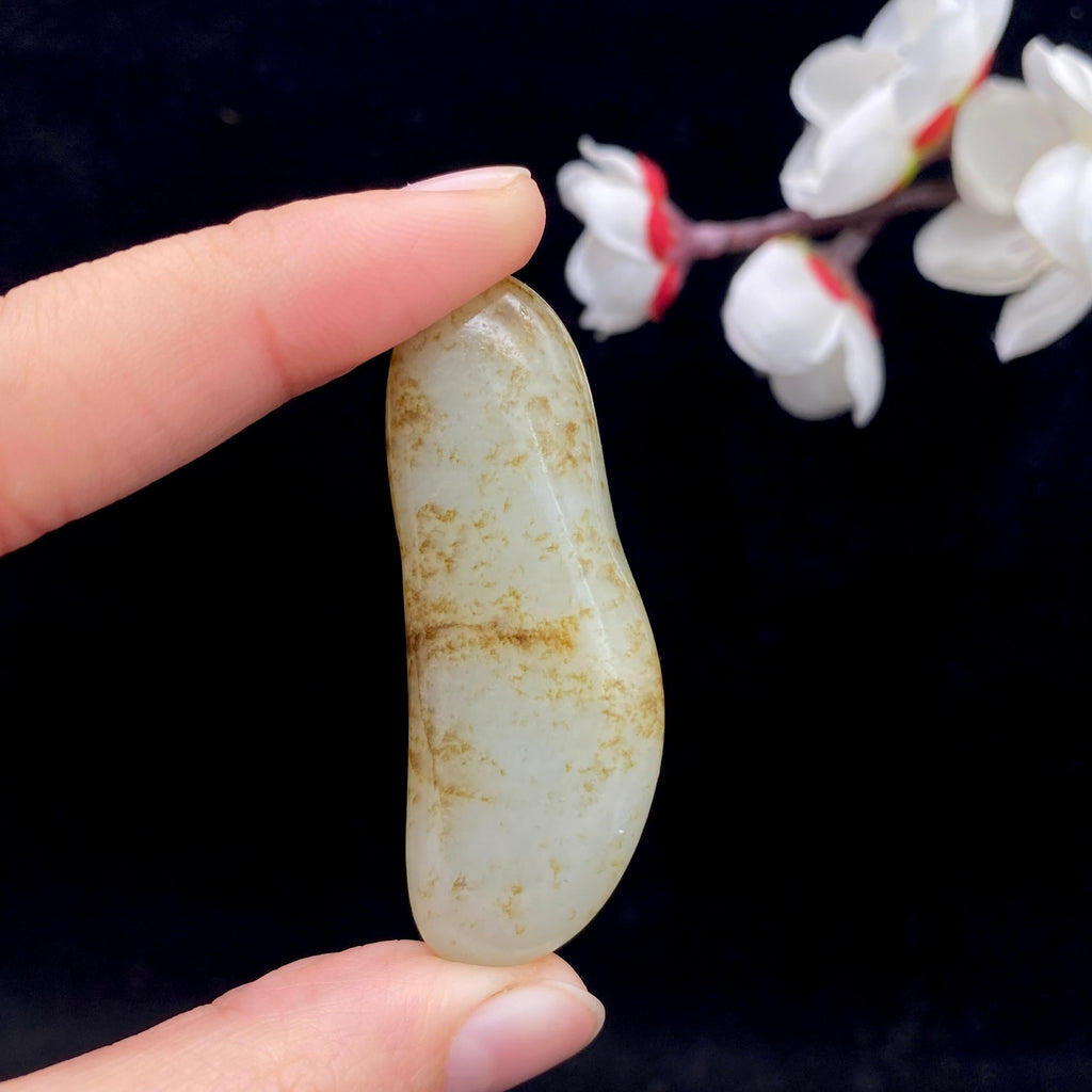 和田玉秋梨皮籽料挂件（19.2g）