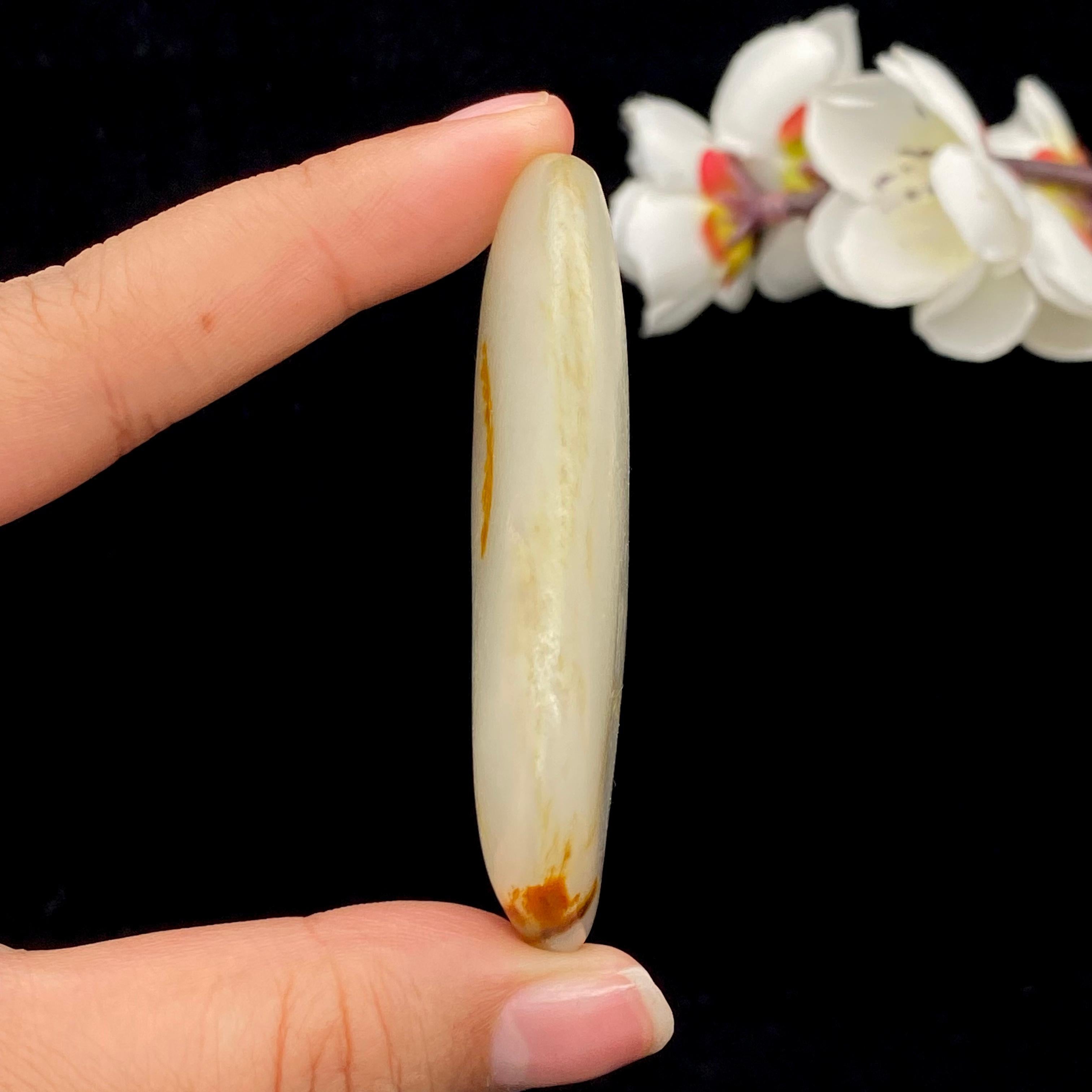 和田玉黄皮籽料挂件（44.2g）