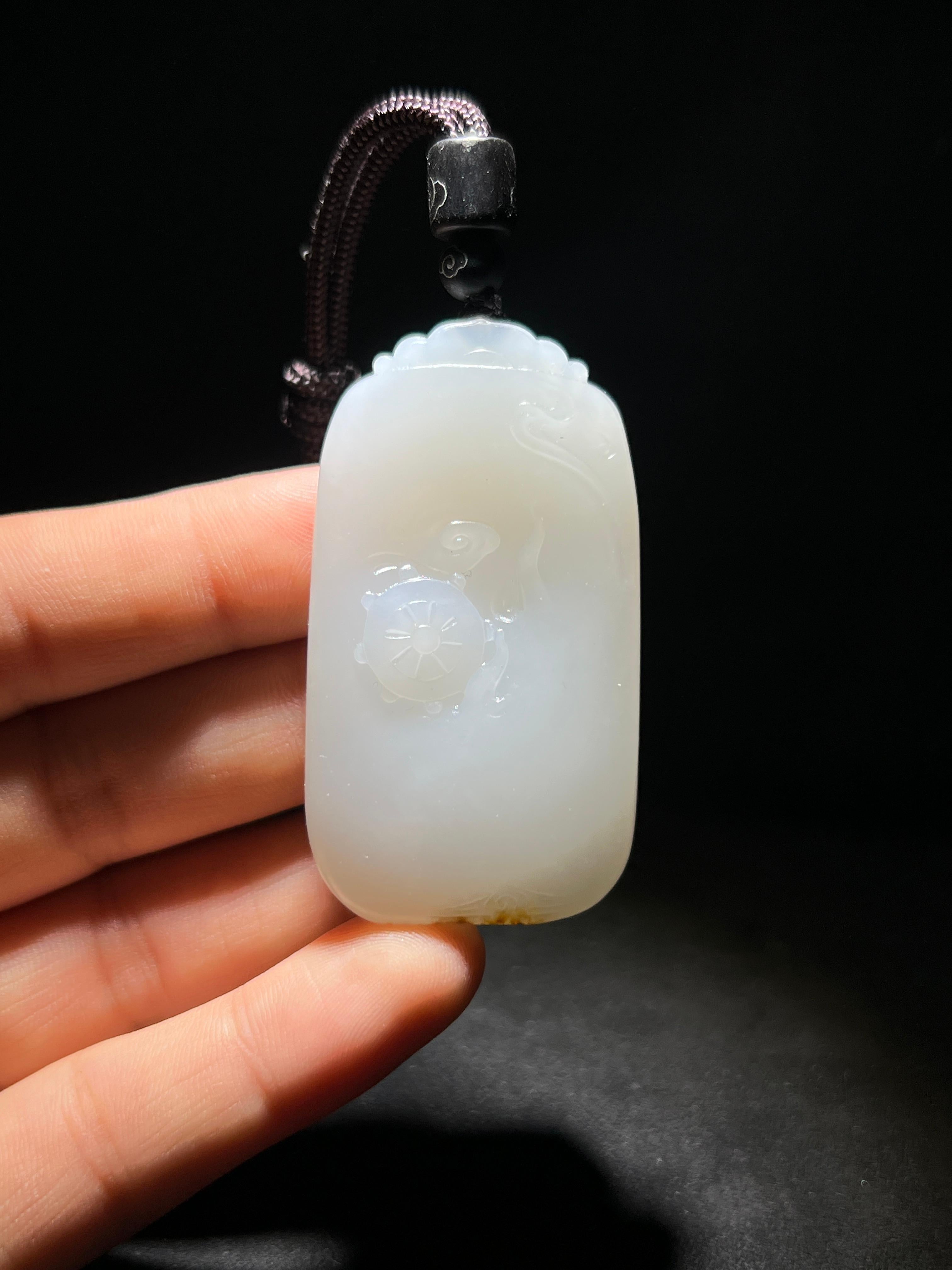和田玉籽料观音（42.7g）