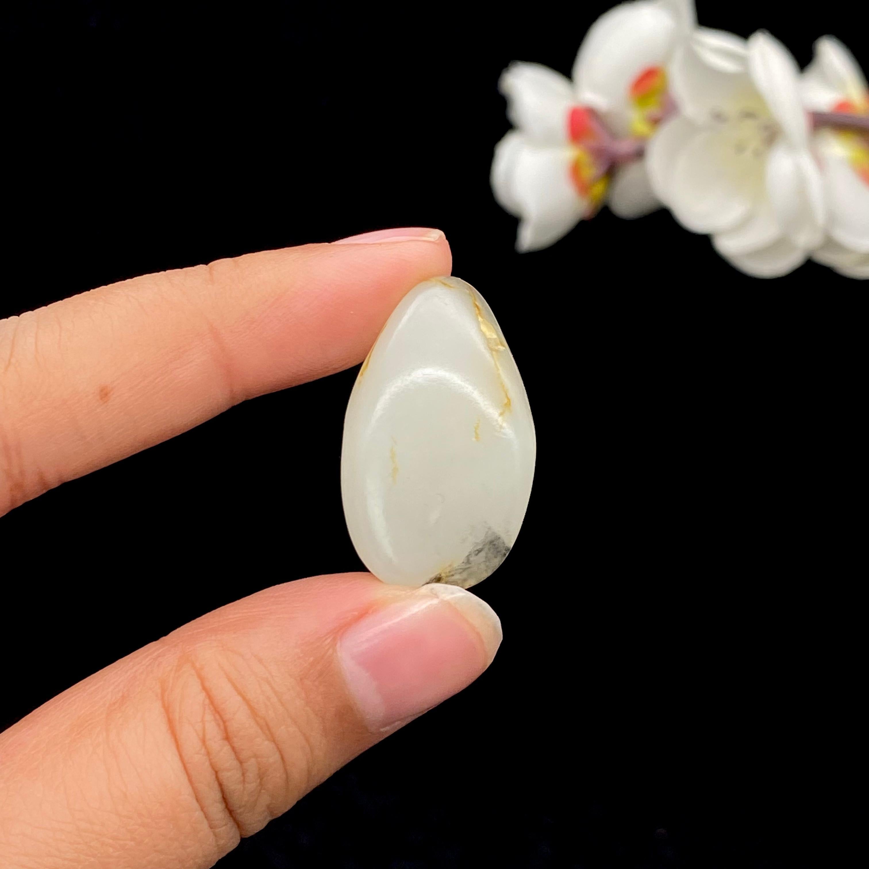 和田玉洒金皮青花三色皮籽料（10.5g）