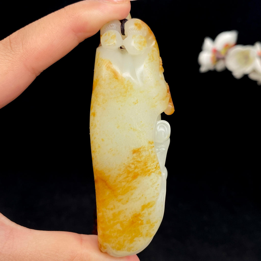 和田玉洒金皮籽料【马】手把件（128.5g）