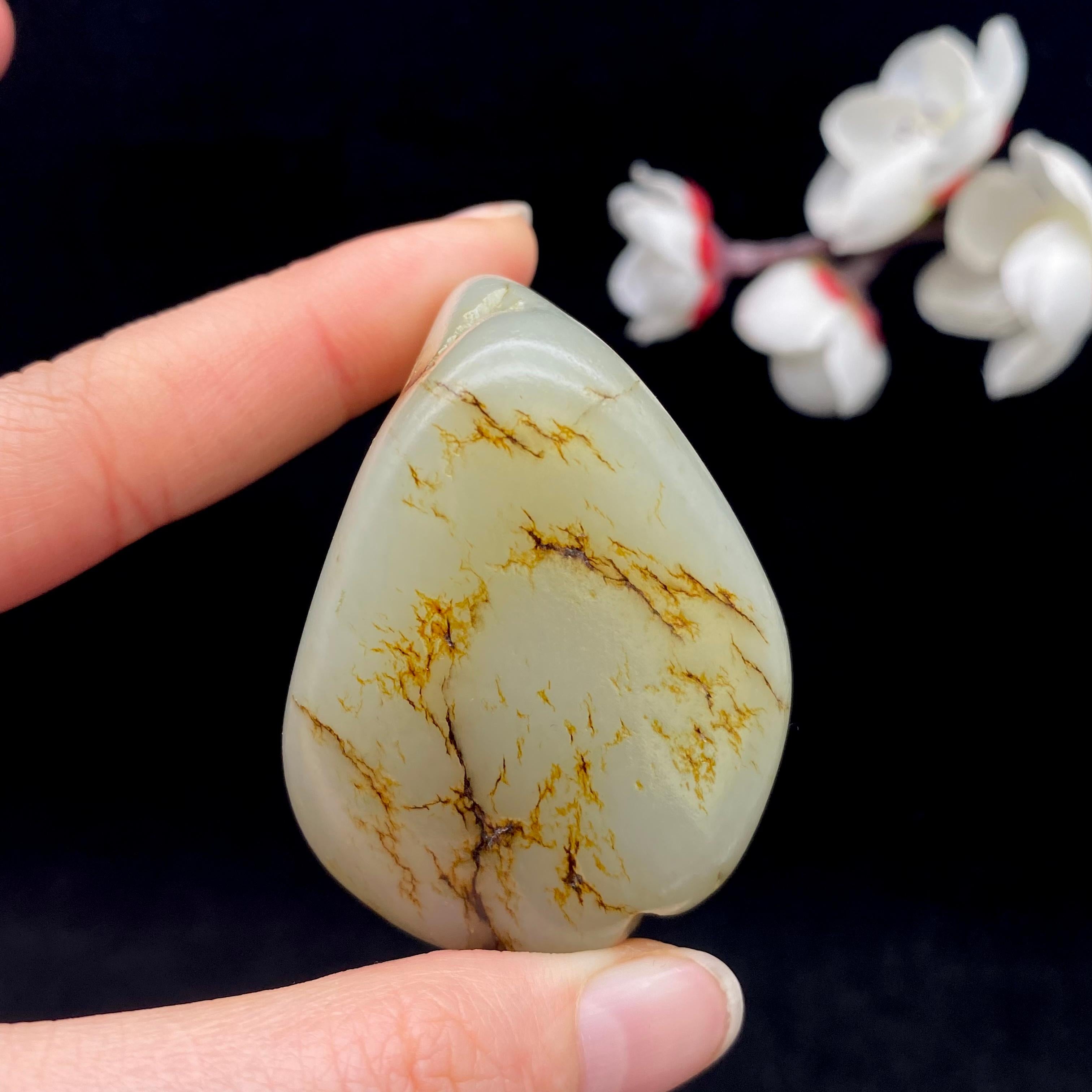 和田玉洒金皮青籽料（101.6g）