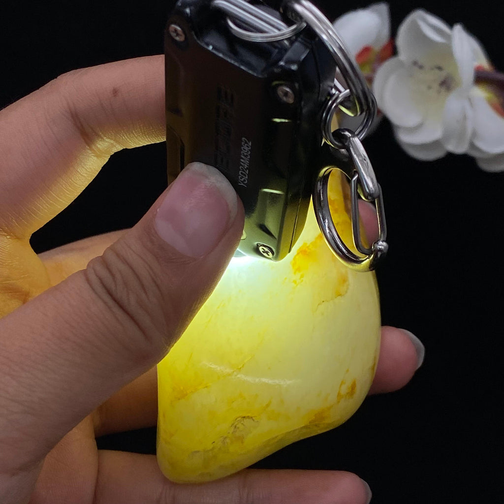 和田玉洒金皮籽料手把件（201.2g）