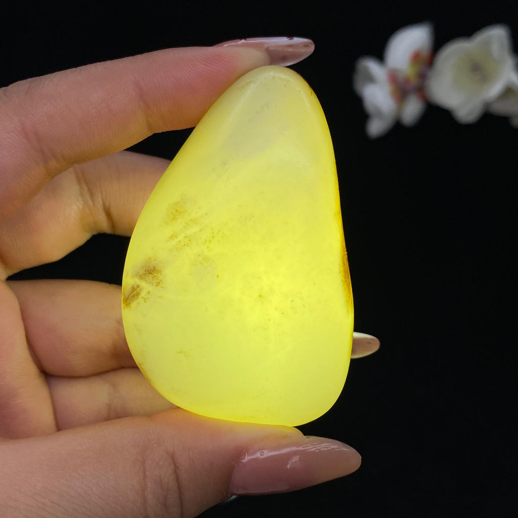 和田玉秋梨皮籽料手把件（69.4g）