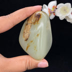 和田玉聚黑皮籽料手把件（162g）