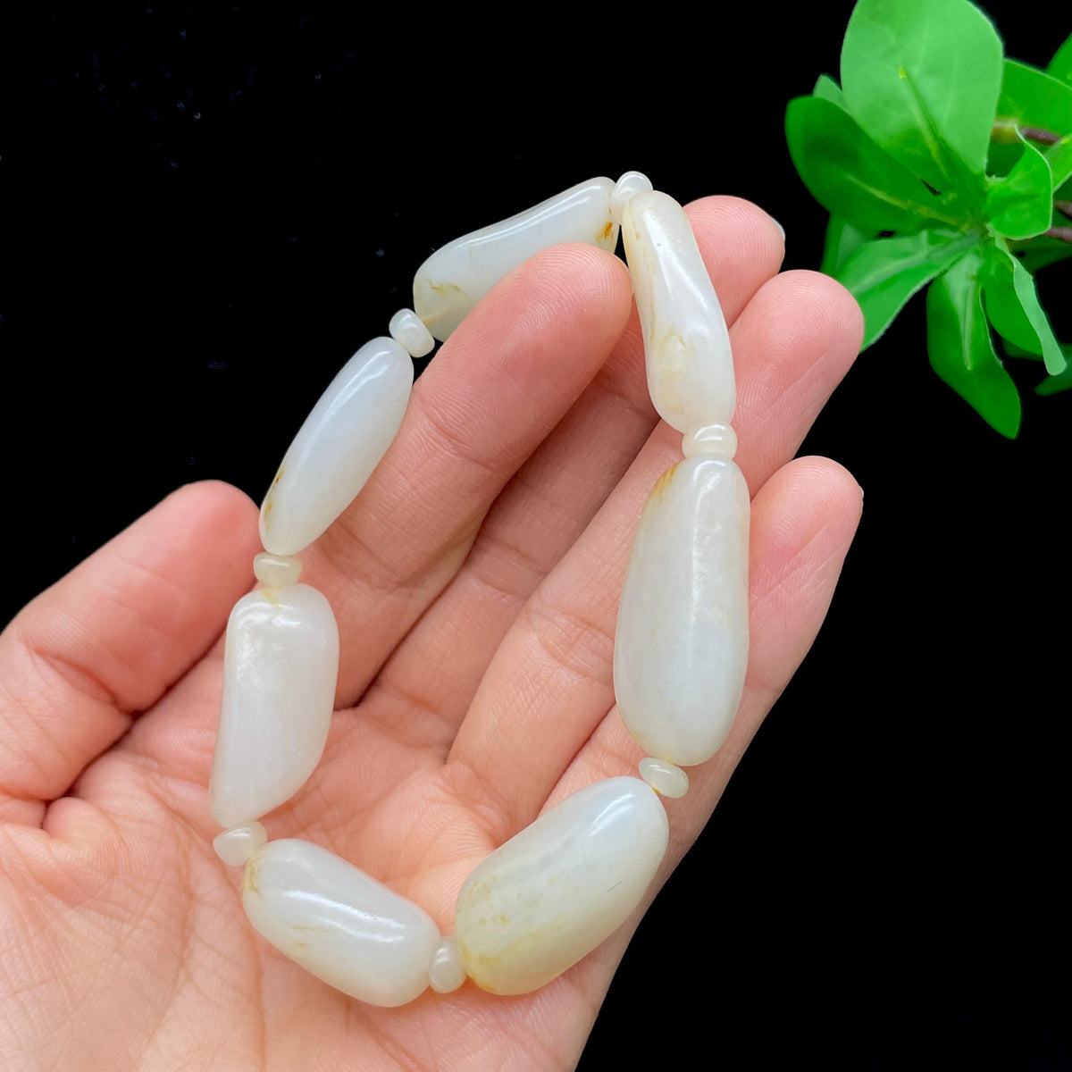 和田玉洒金皮籽料【精品手串】（48.5g）