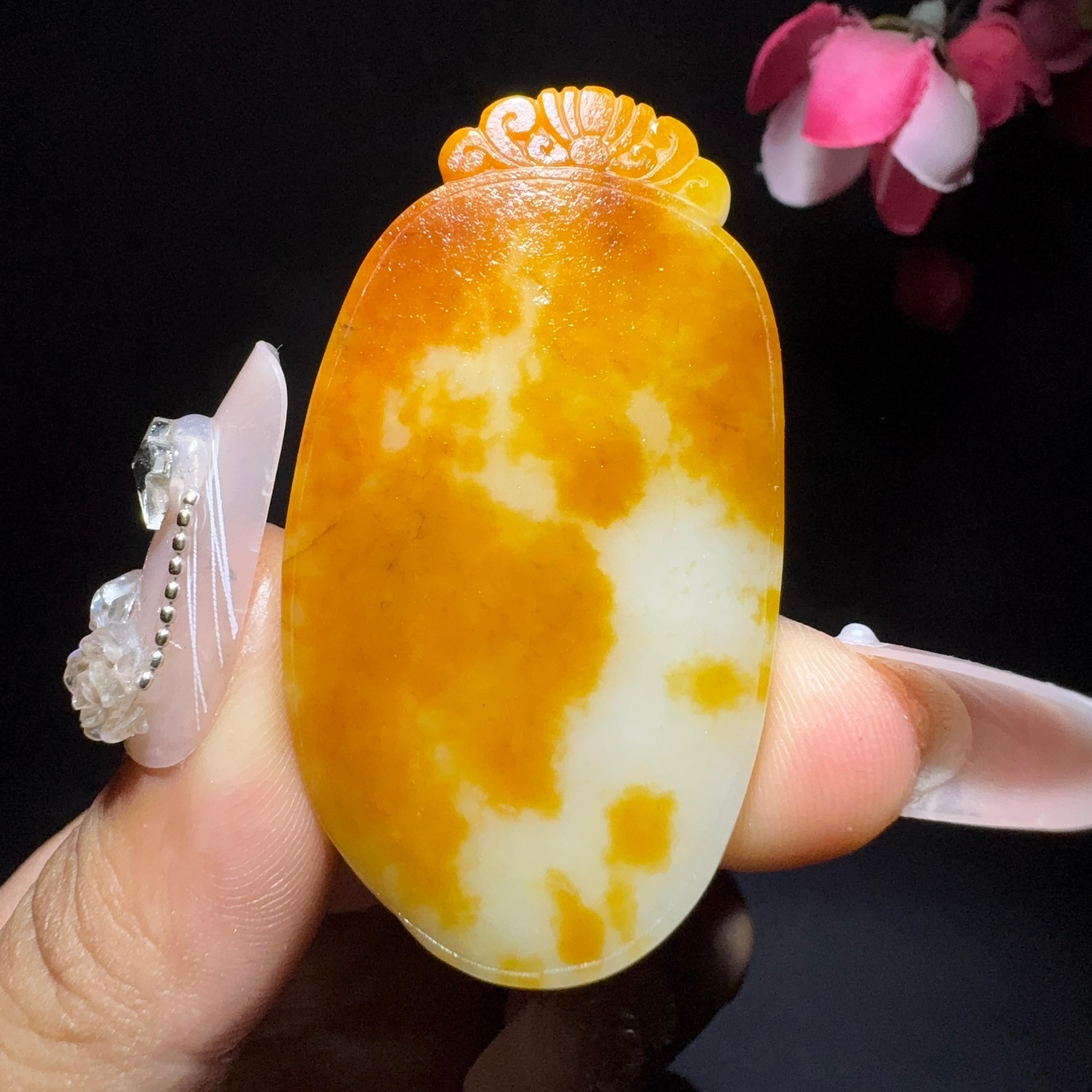 和田玉籽料平安牌挂件（28.2g）