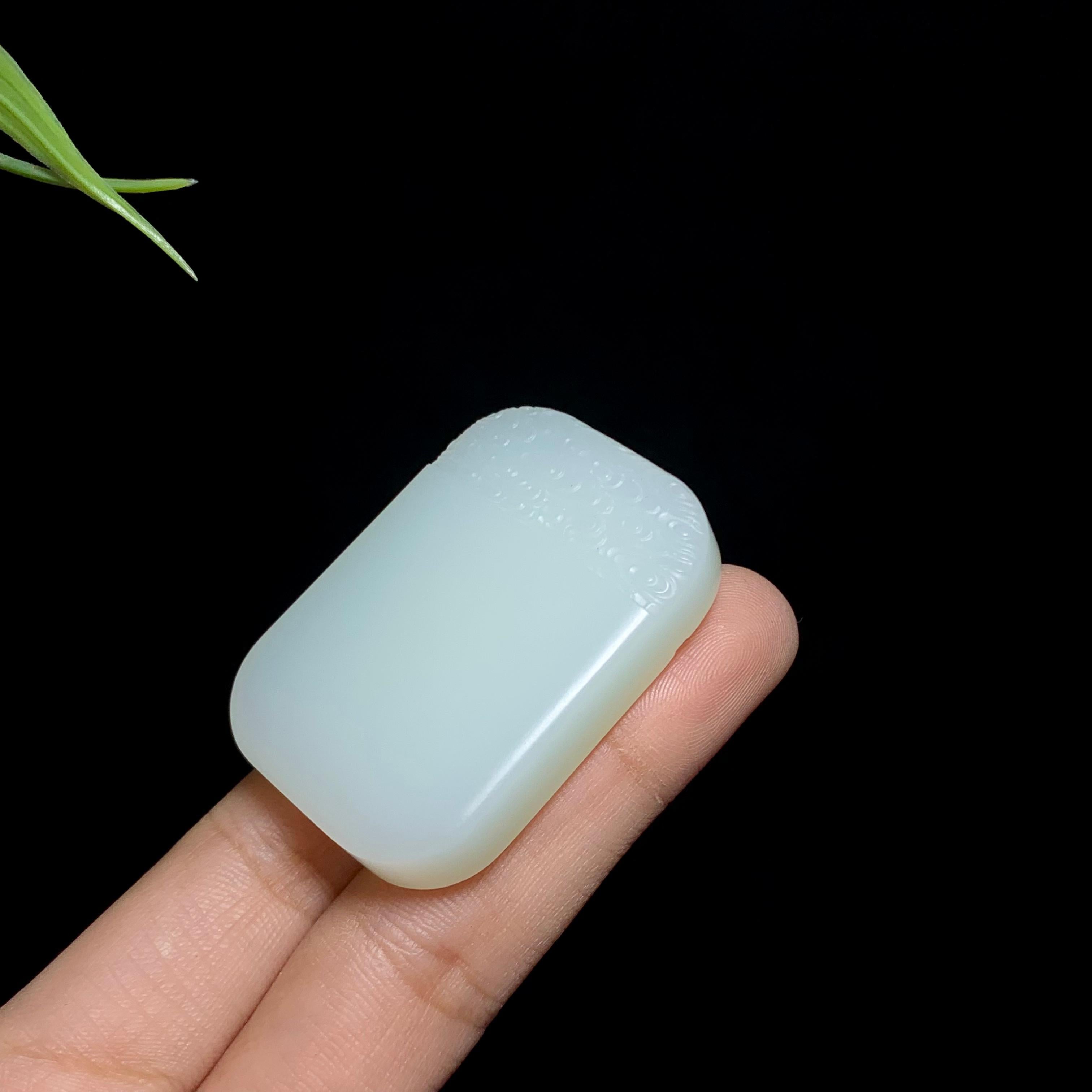 和田白玉无事牌（34.2g）
