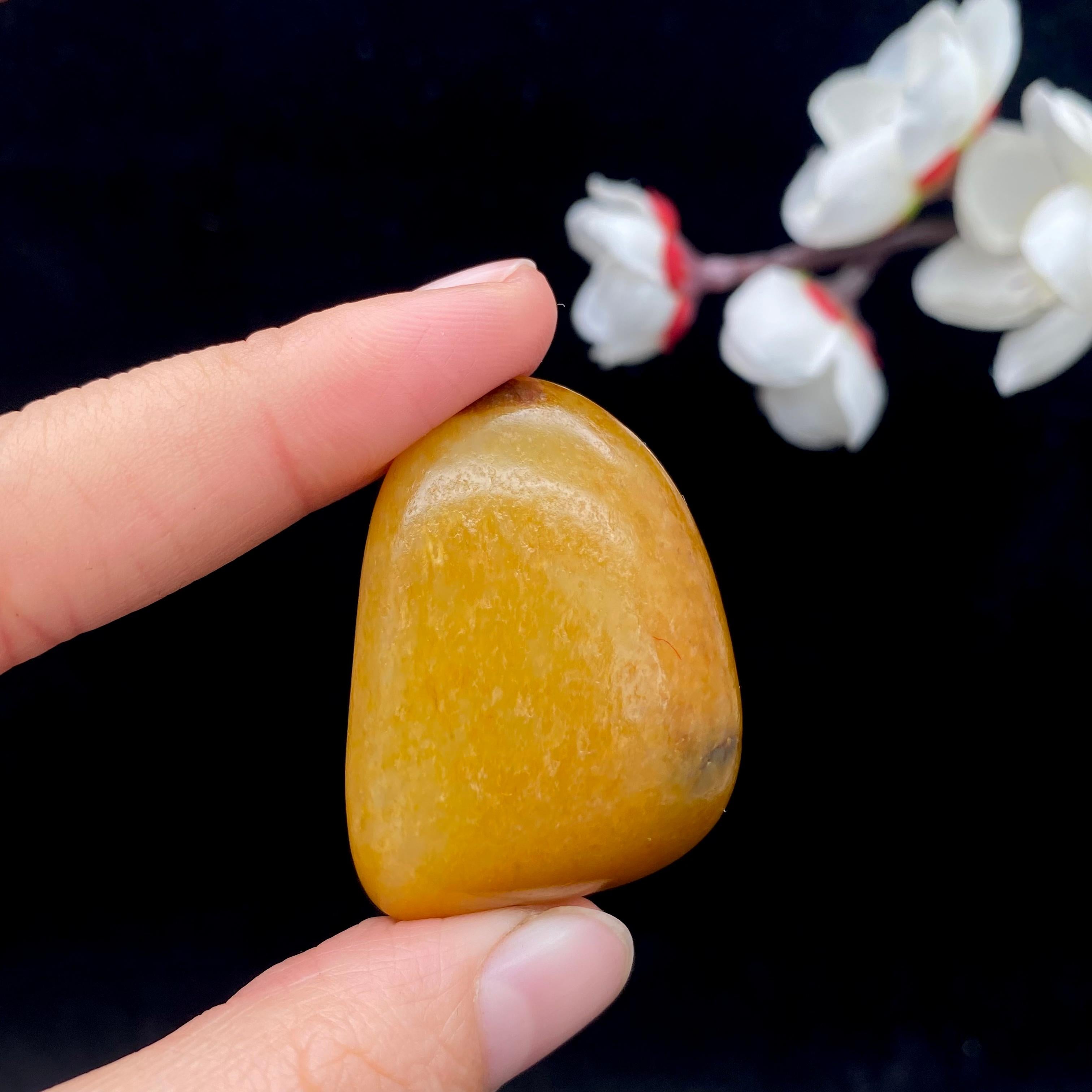 和田玉黄沁皮籽料原石（31.2g）