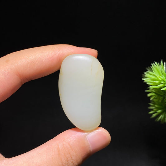 和田玉白玉洒金皮籽料原石（19g）