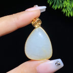 和田玉白玉洒金皮18k镶金籽料原石吊坠（10.8g）