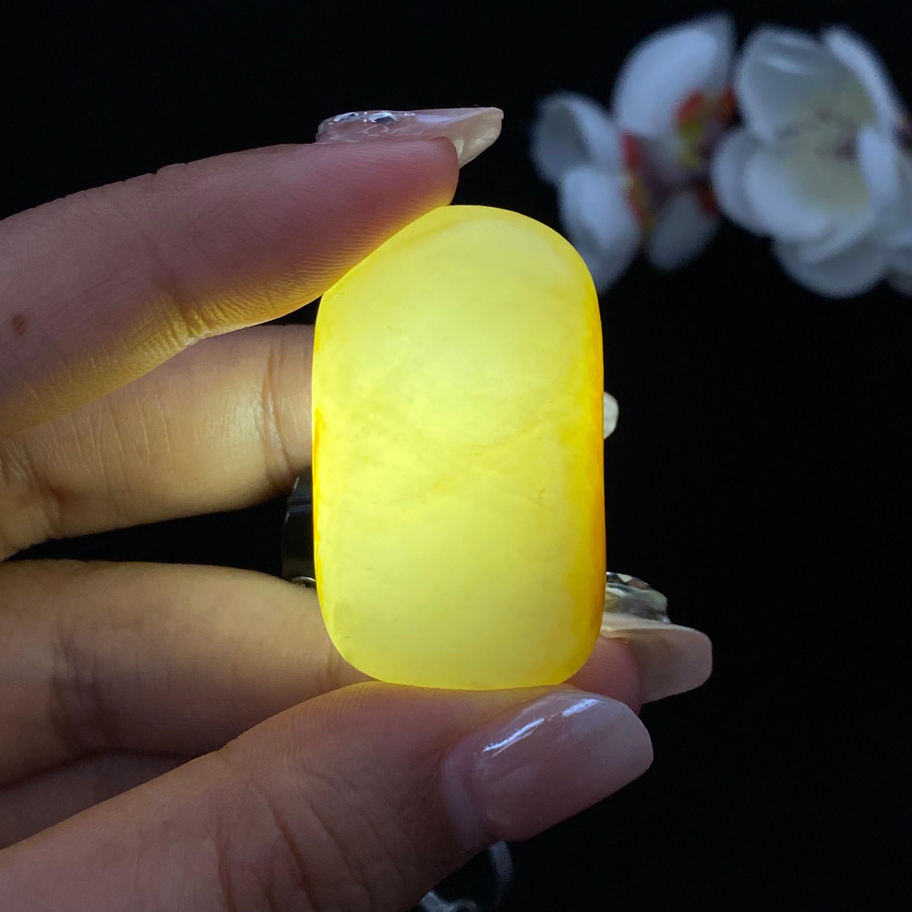 和田玉聚黄皮籽料挂件（25.3g）