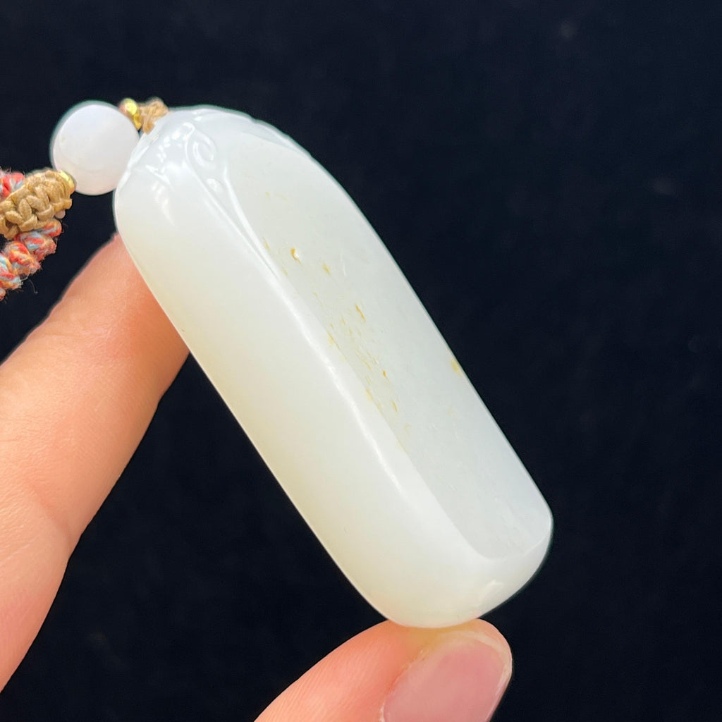 和田玉籽料无事牌（62.1g）