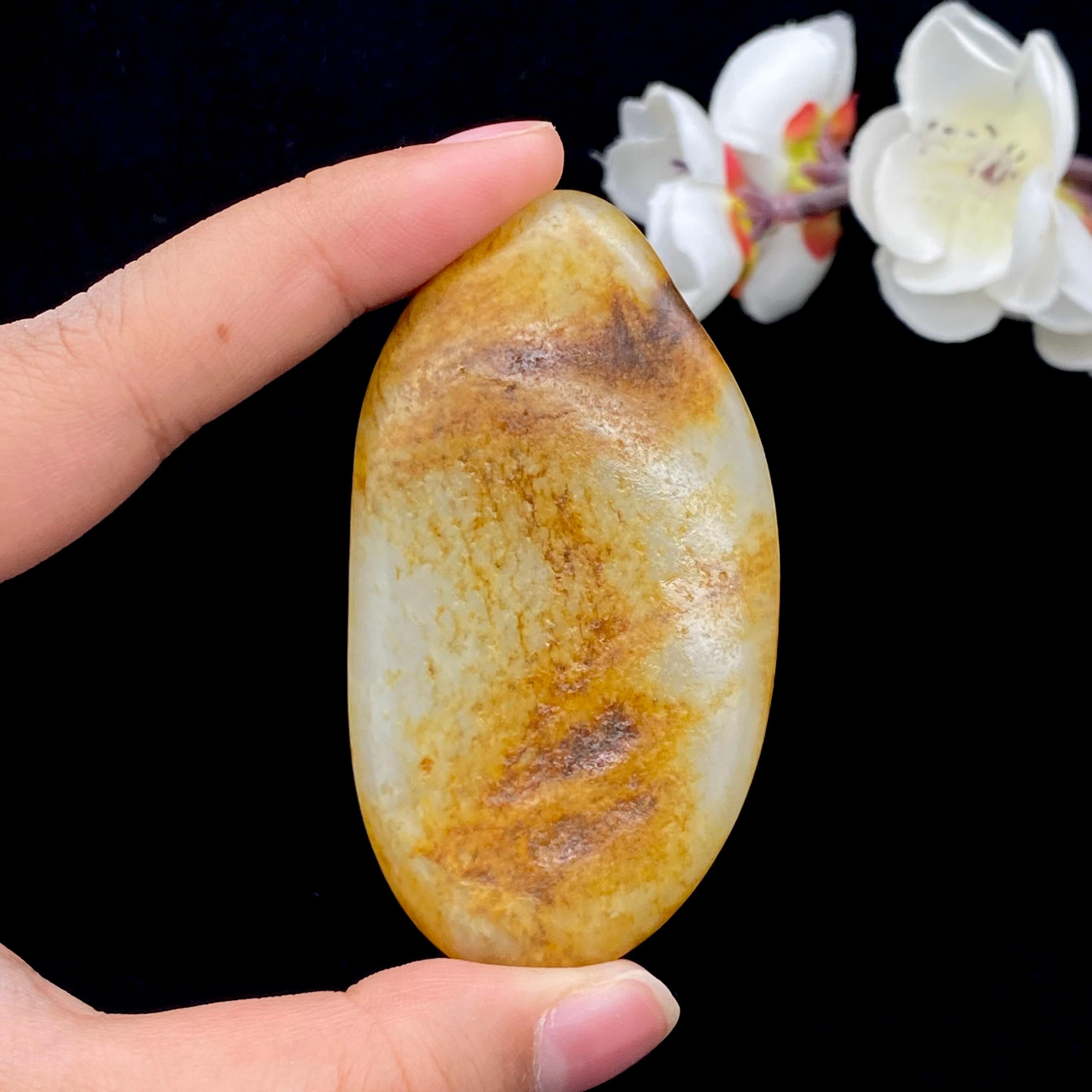 和田玉洒金皮籽料手把件（54.3g）