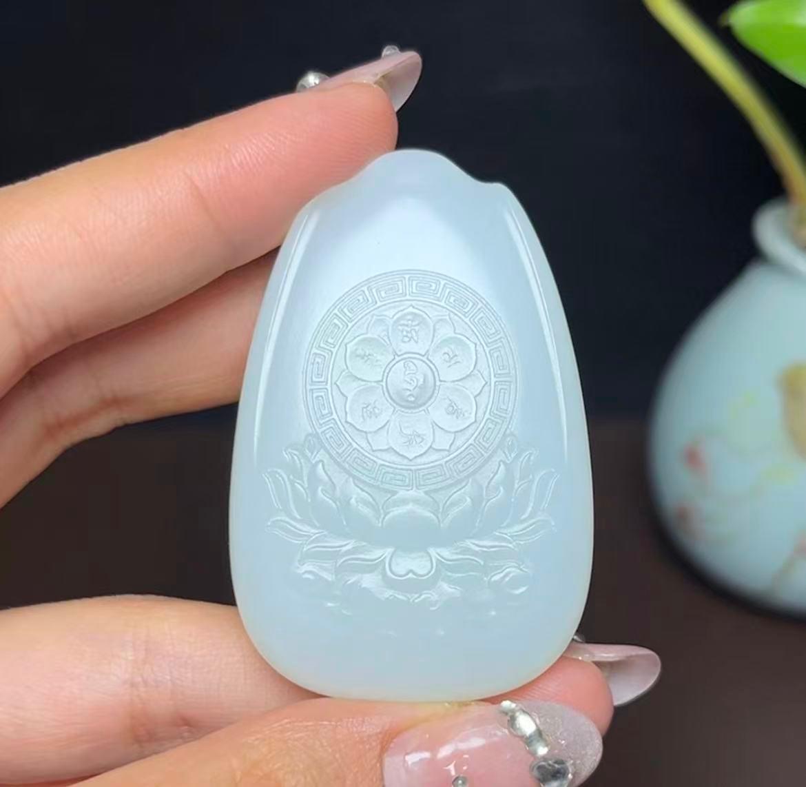和田羊脂玉虚空藏菩萨（38.6g）