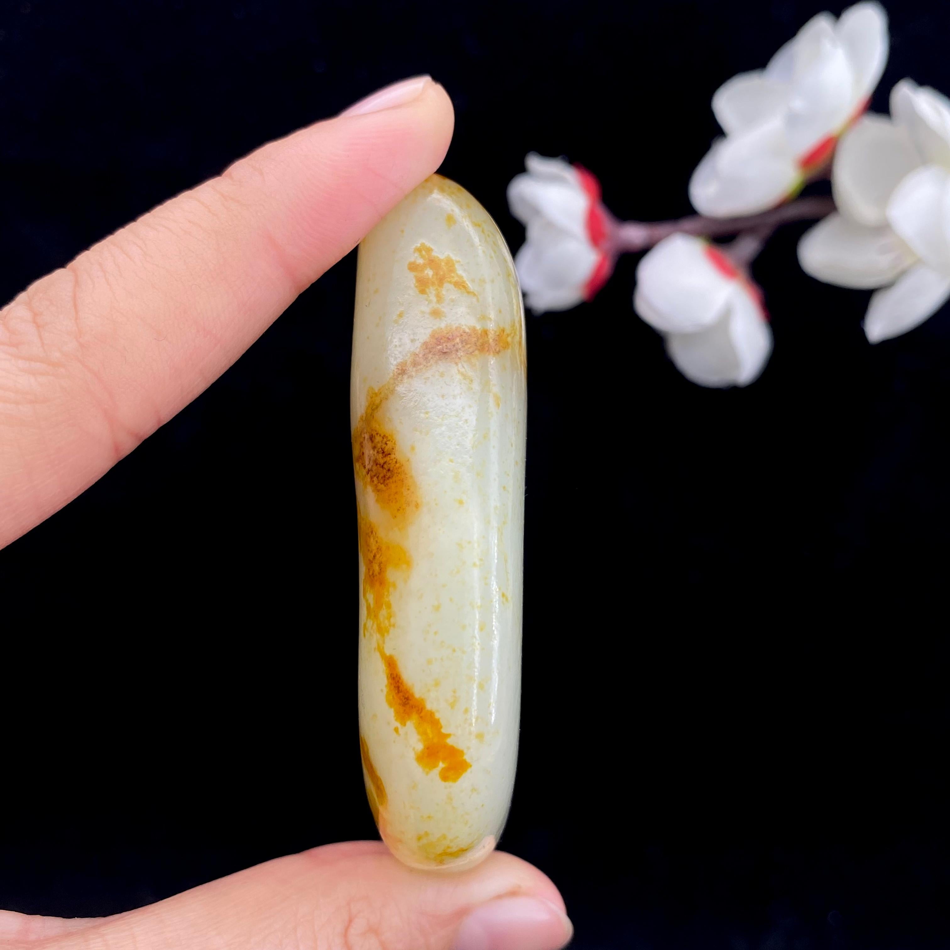 和田玉聚黄皮籽料手把件（85g）