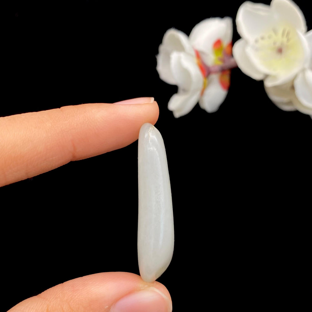 【超值推荐】和田玉青花籽料原石（15.3g）