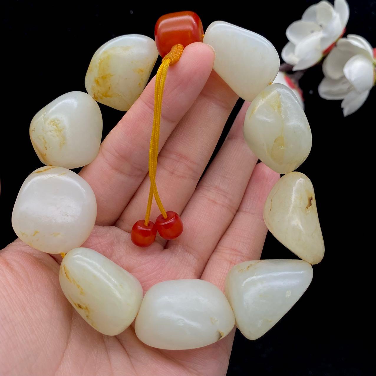 和田玉洒金皮籽料【精品手串】（117.8g）