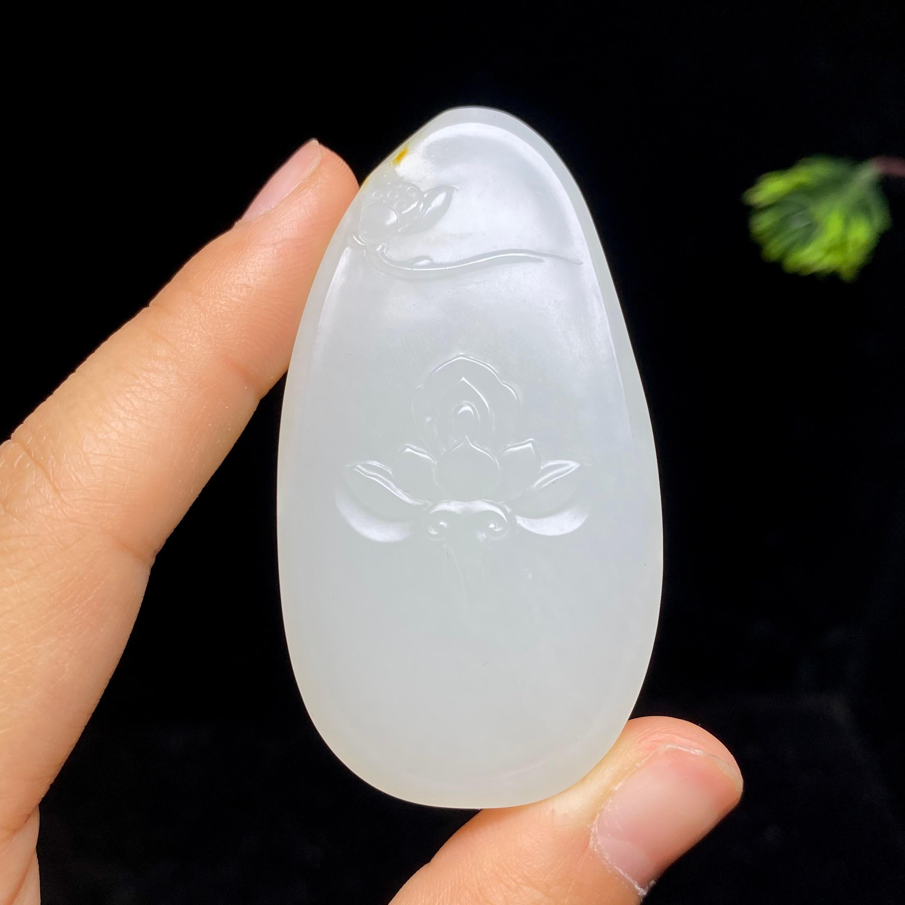 和田玉籽料观音（53.4g）