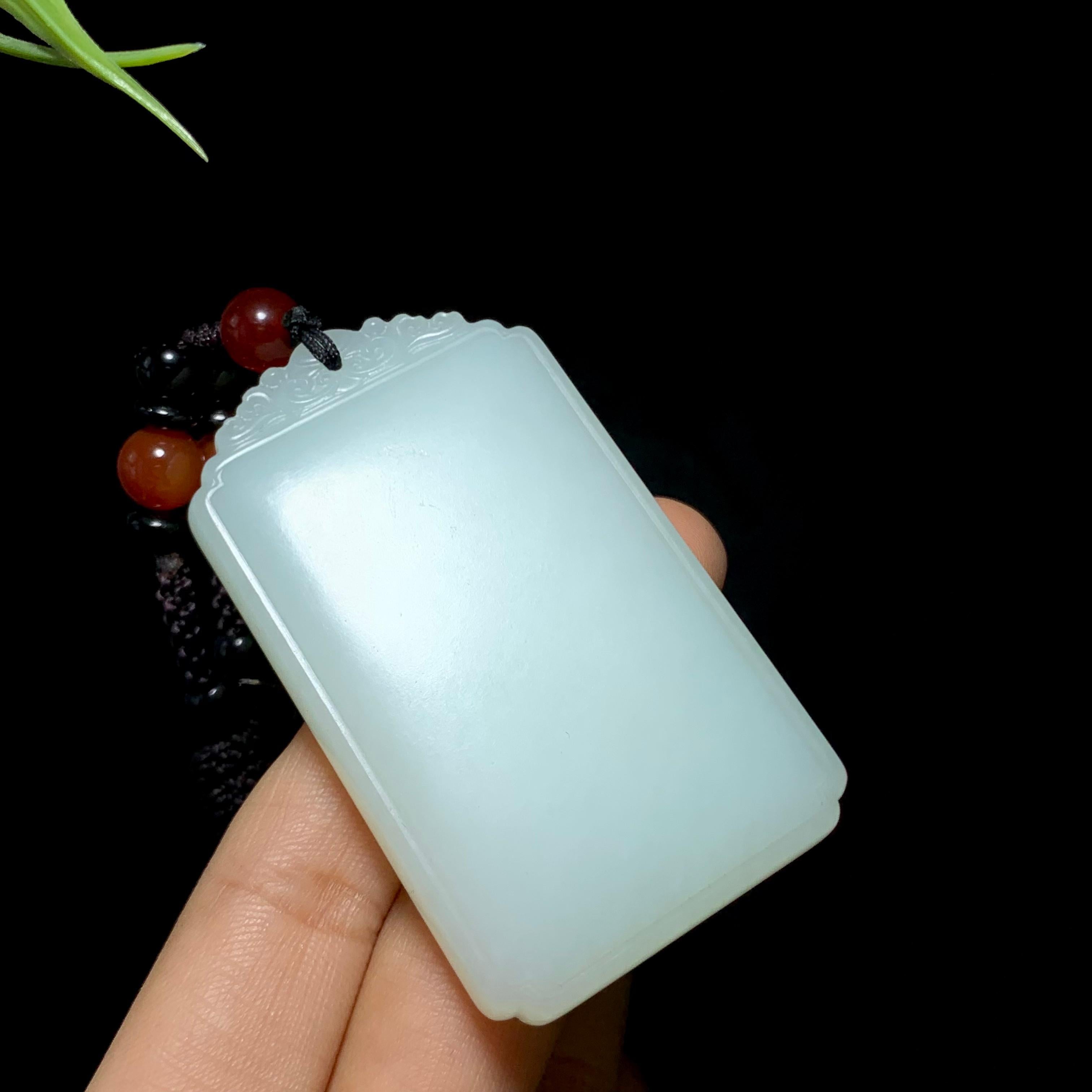 和田羊脂白玉无事牌（63.3g）