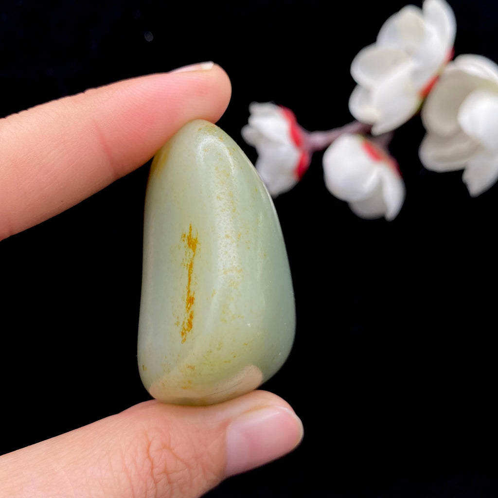 和田玉洒金皮籽料大挂件（52.3g）