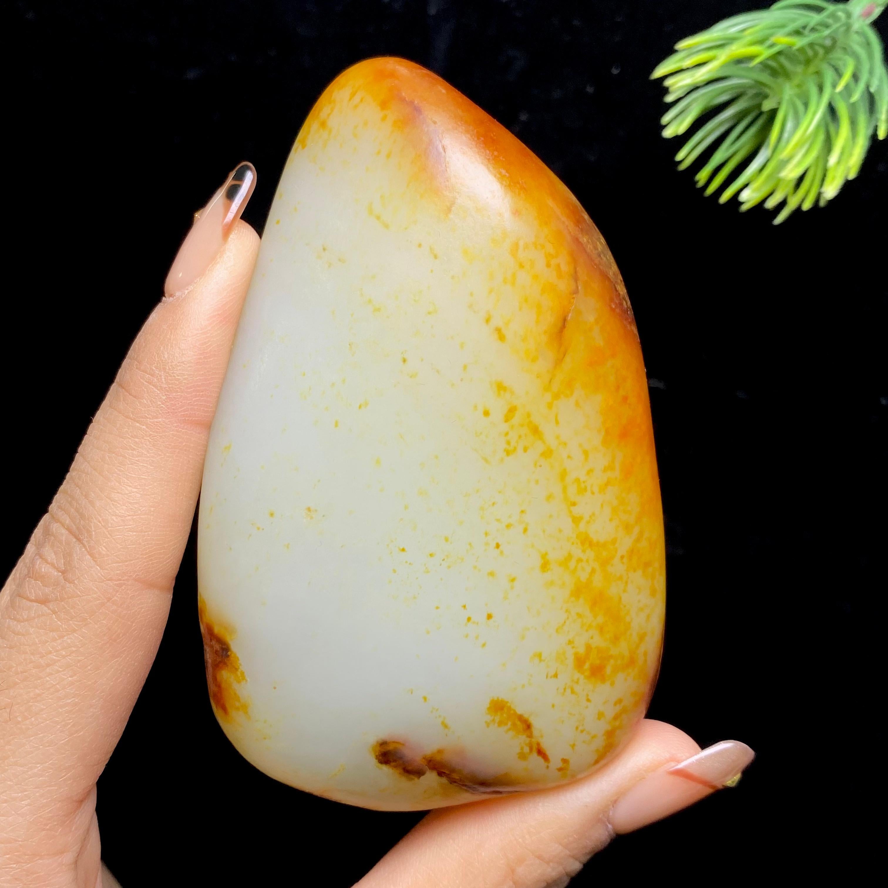 和田玉红皮籽料把件（245.6g）