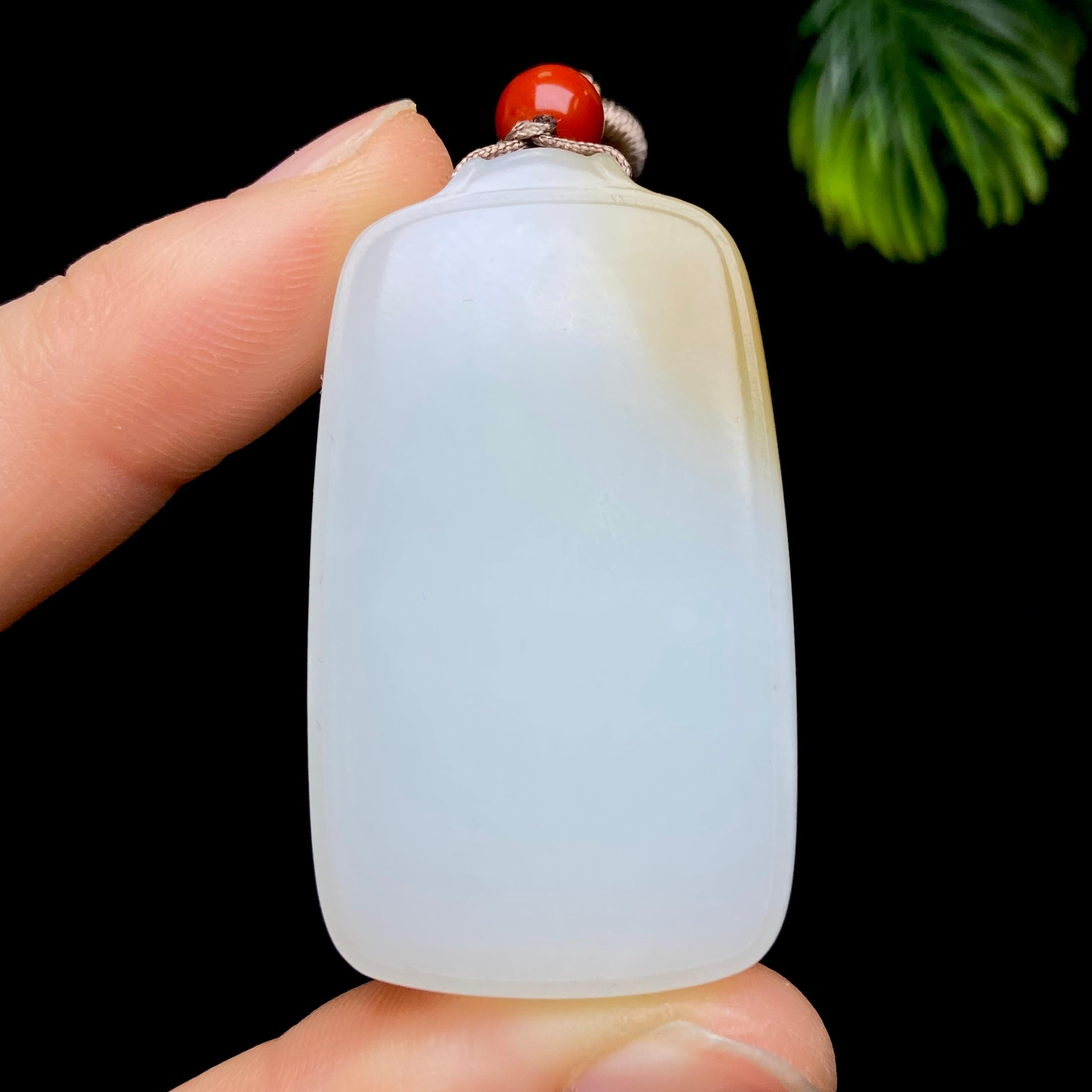 和田玉且末金山糖白观音（30.9g）