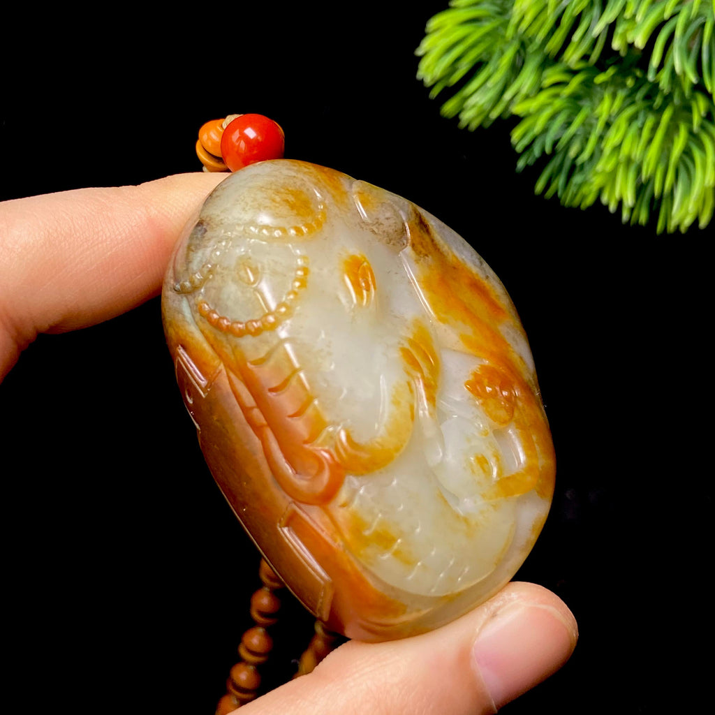 和田玉籽料封侯拜象把件（110.9g）