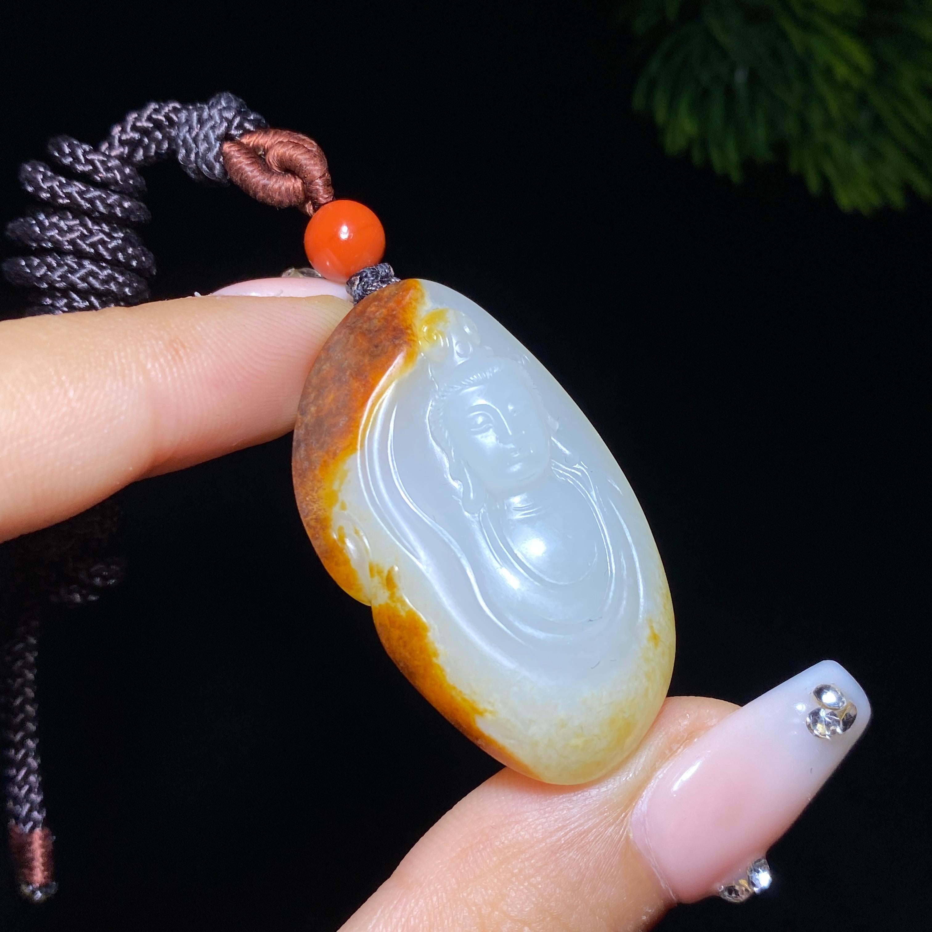 和田玉籽料观音（15.1g）
