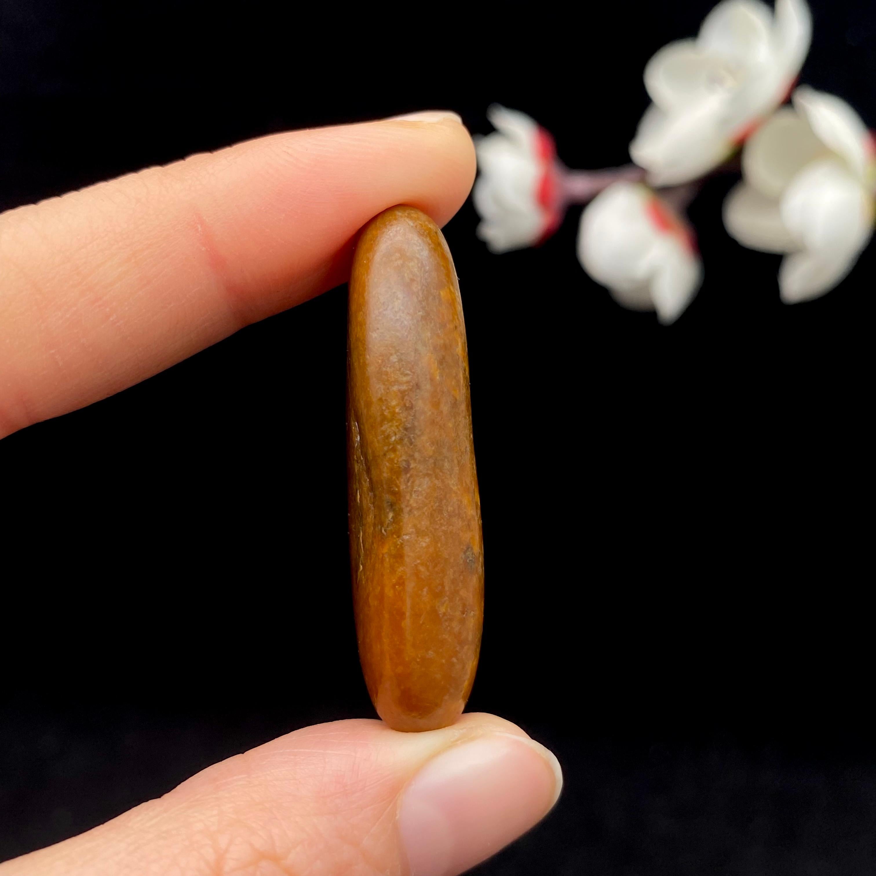 和田玉黄沁皮籽料（16g）