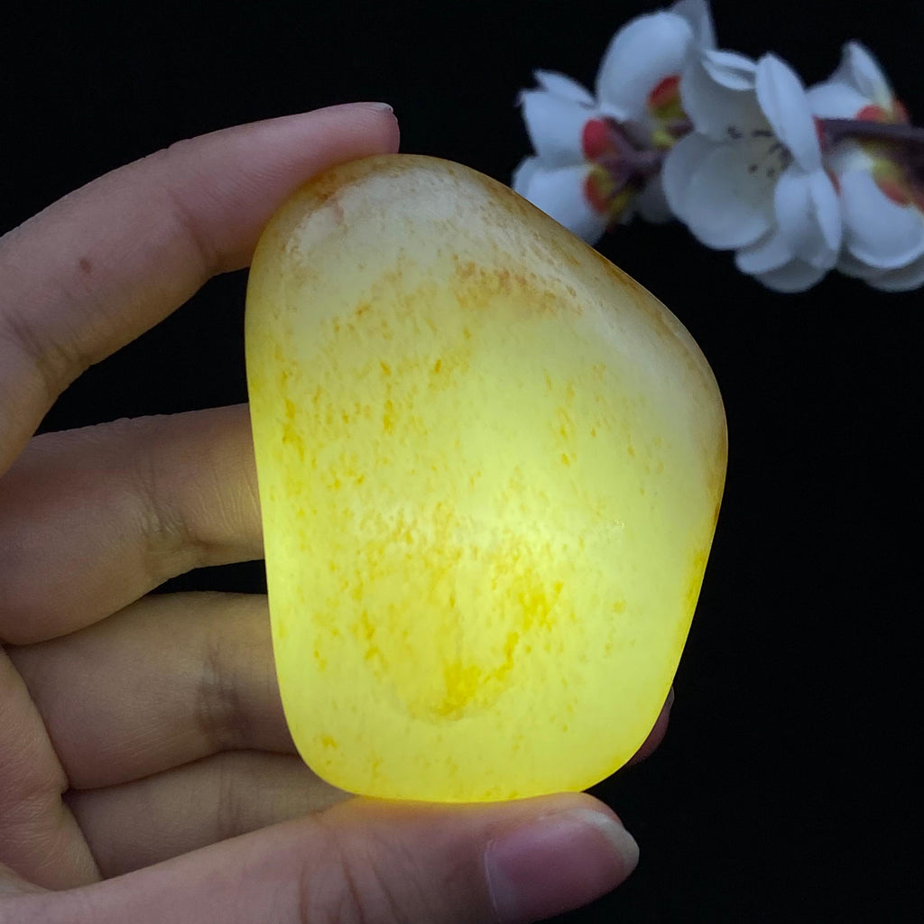 和田玉洒金皮籽料手把件（96.4g）