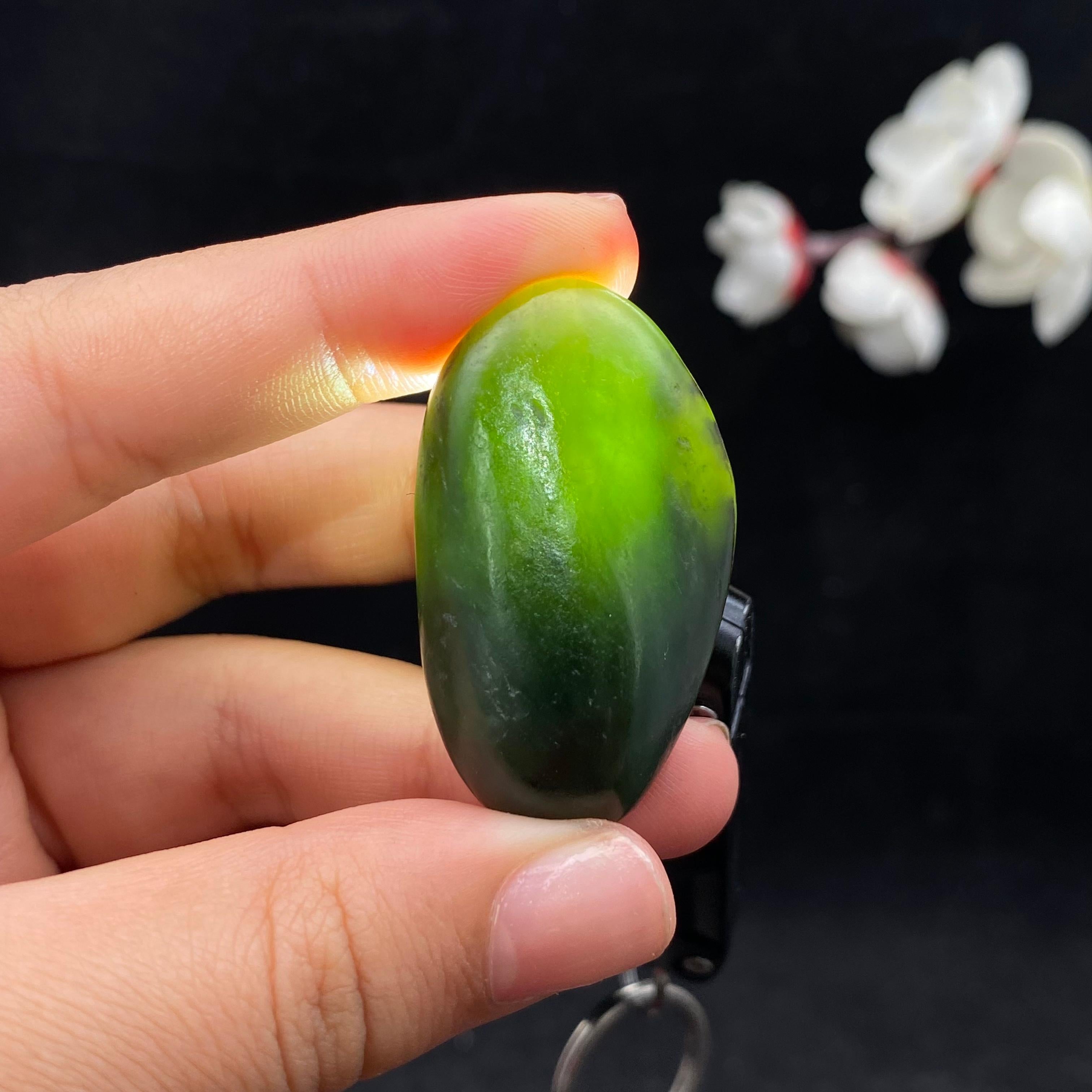 【超值推荐】和田玉碧玉籽料小挂件（17g）