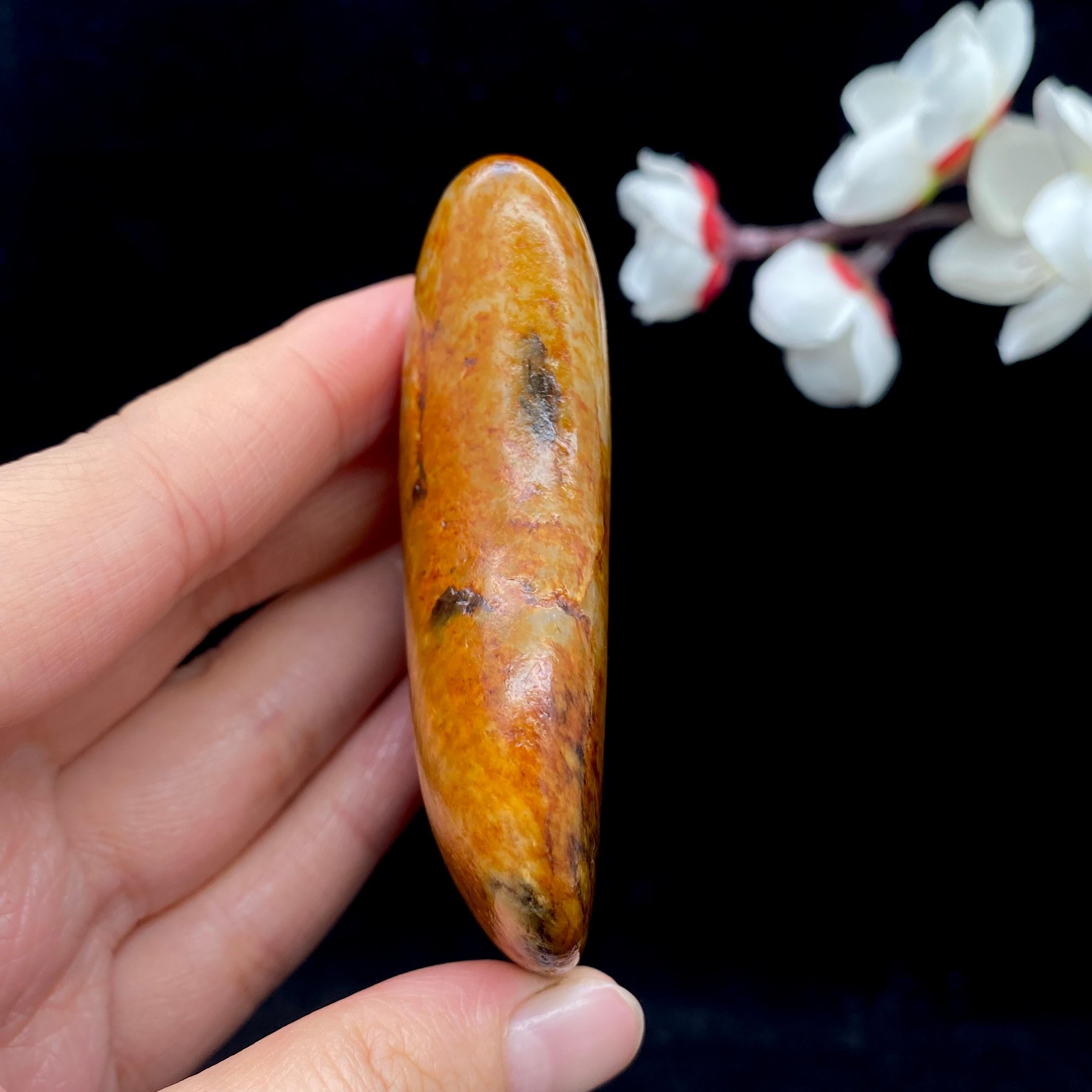 和田玉黄沁皮籽料原石（118.1g）