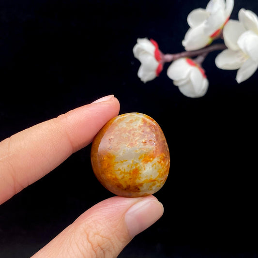 和田玉红皮籽料原石（11.6g）