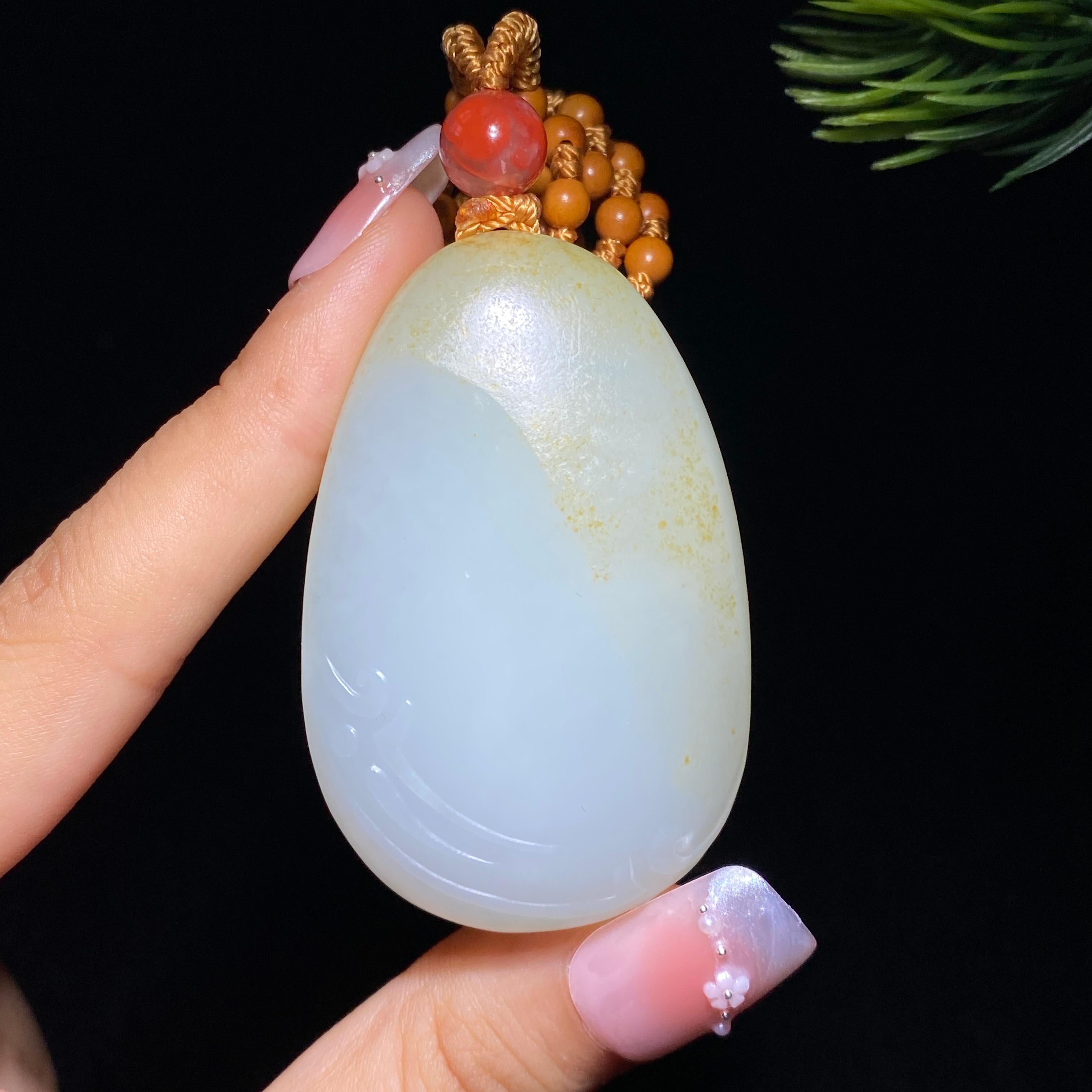 和田玉籽料观音（62.7g）