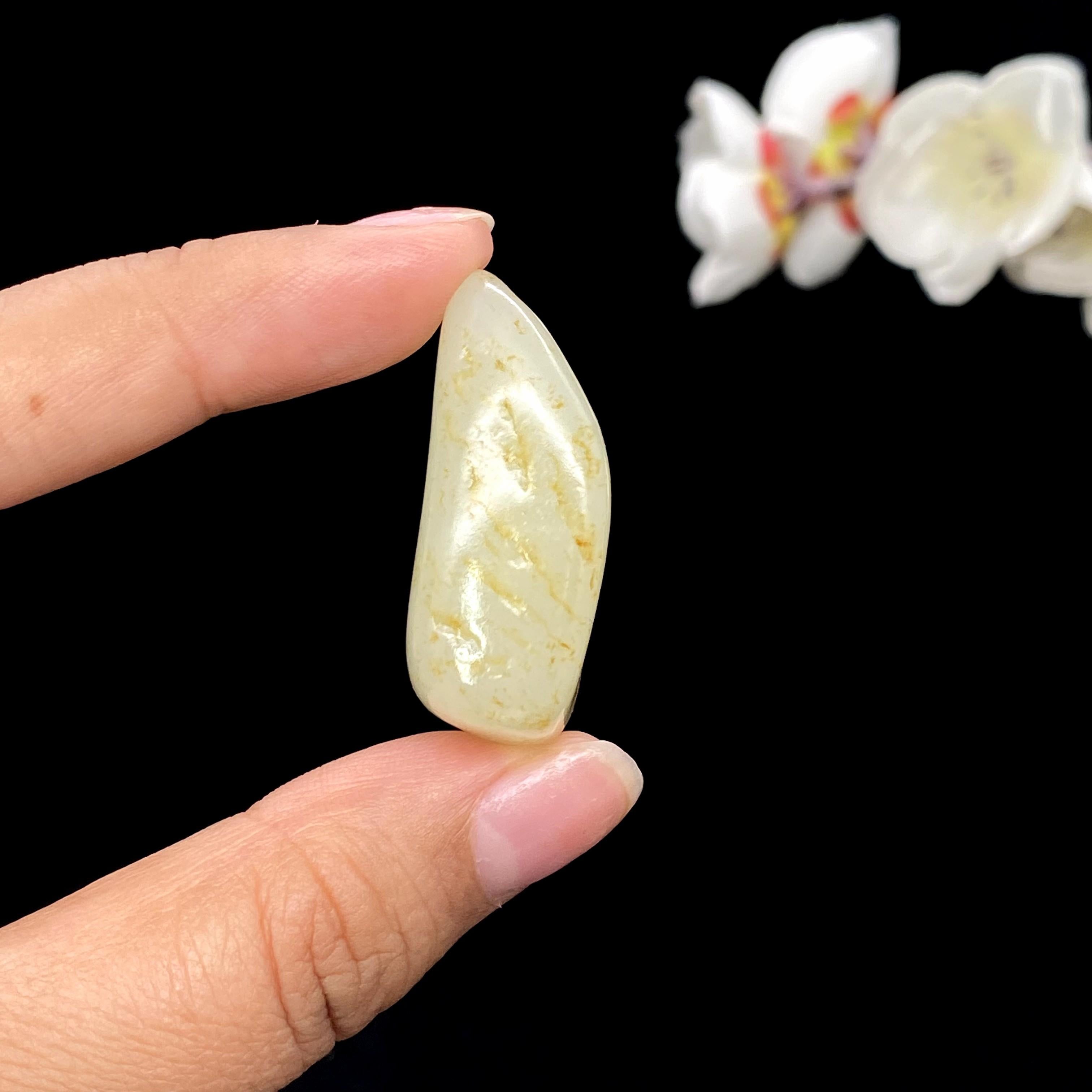和田玉洒金皮籽料挂件（22.9g）