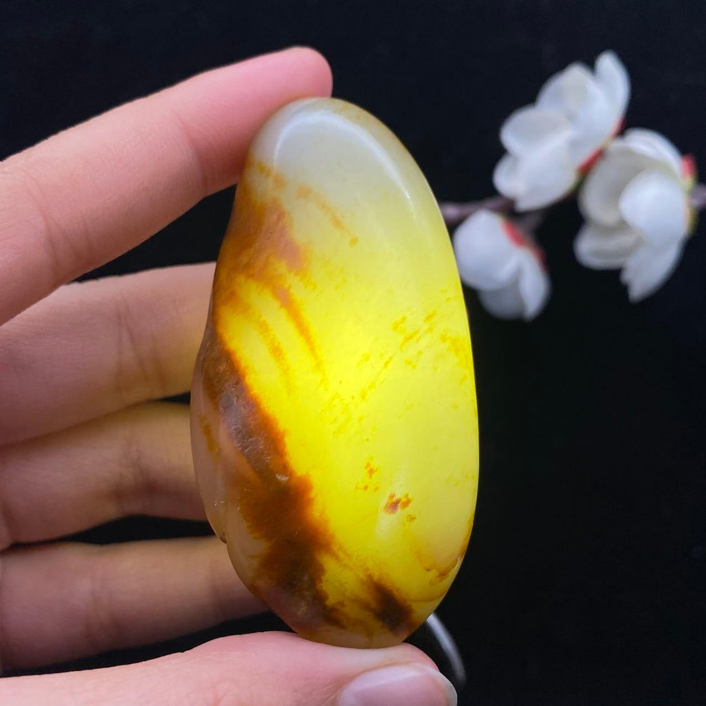 和田玉洒金皮籽料（61.2g）