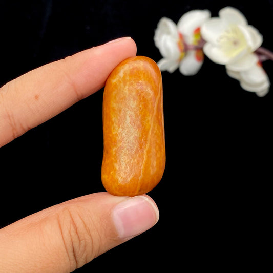 和田玉红沁皮籽料原石（22.9g）