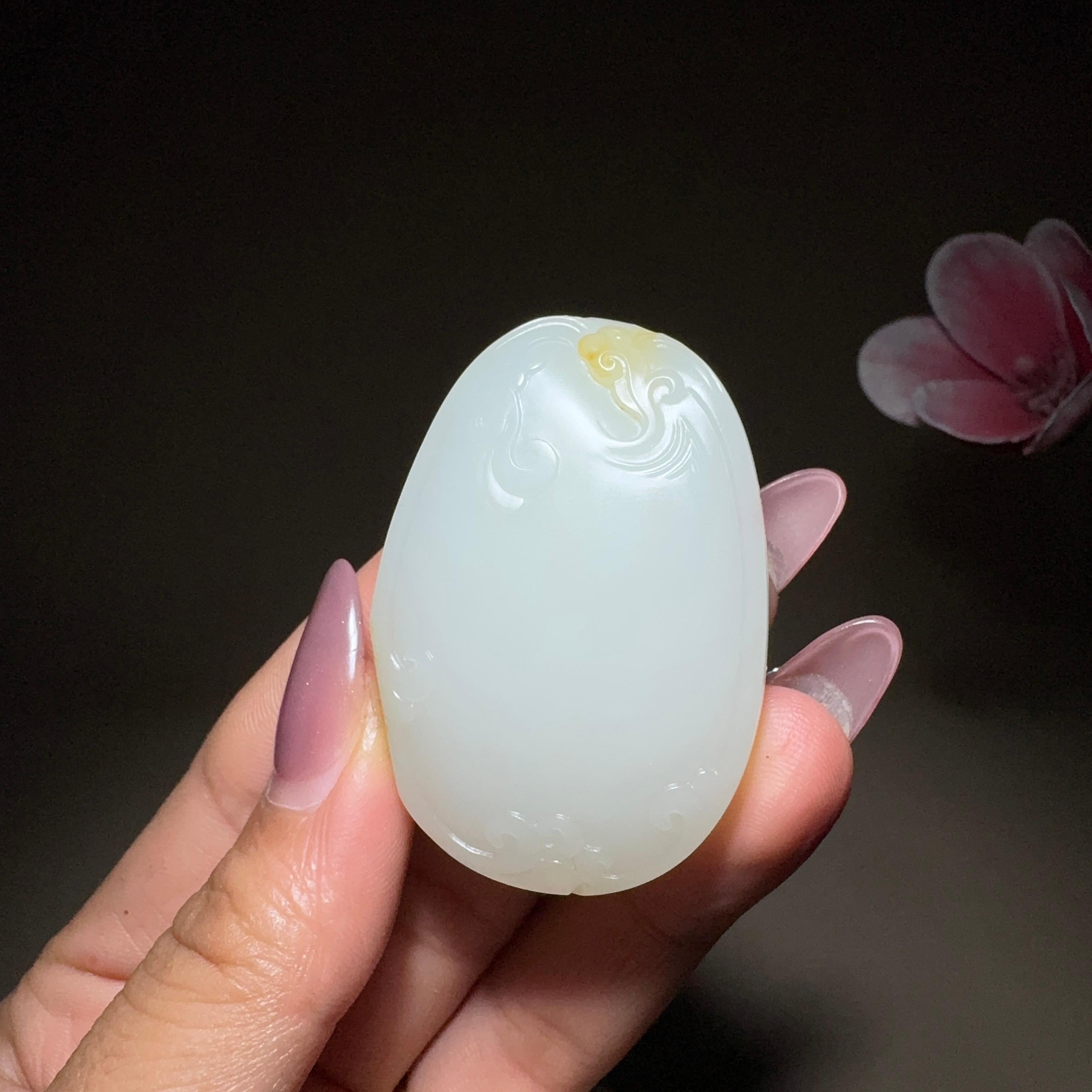 和田玉籽料观音挂件（35.1g）